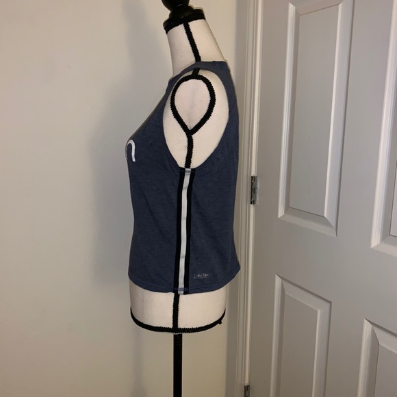 Set of 2 Calvin Klein Performance tanks - Picture 7 of 8